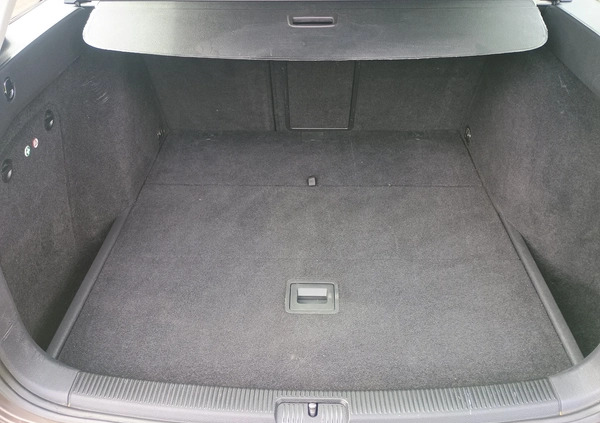 Volkswagen Golf cena 26700 przebieg: 234619, rok produkcji 2011 z Ozimek małe 137